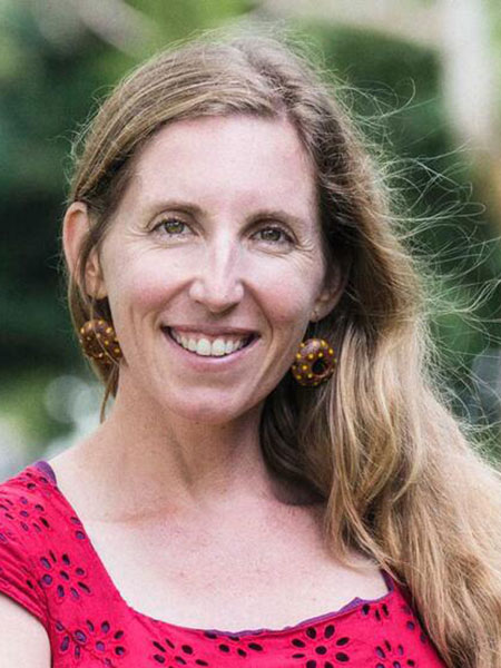 Portrait of Kristen Lyons