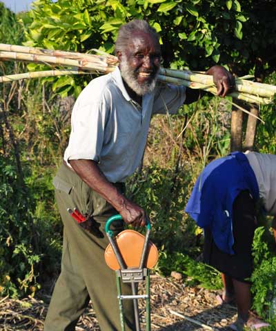 Mr. Phiri Maseko, pioneer of water harvesting in Zimbabwe. Credit: Ken Wilson.