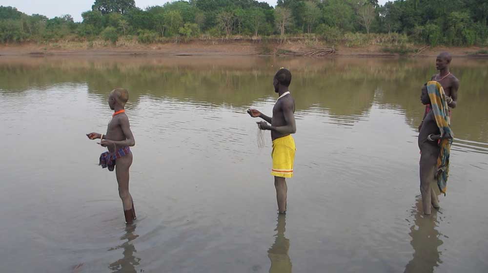 Kwegu fishing in the Omo River in 2012, before the end of the annual flood &copy; Will Hurd / The Oakland Institute