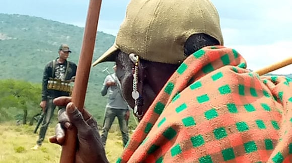 Armed police forces arrive to begin demarcation process in Loliondo.