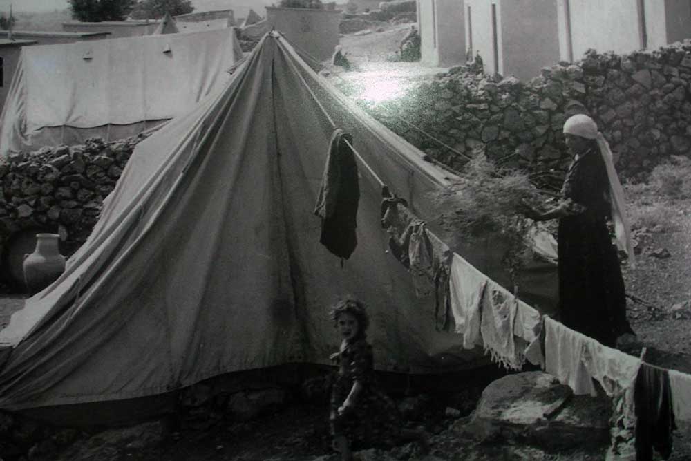 Initial refugee settlement in Aida.
