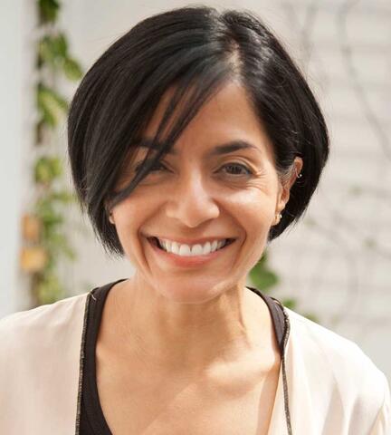 Simran Sethi portrait